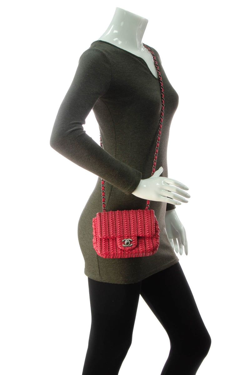 Crochet Small Flap Bag - Raspberry