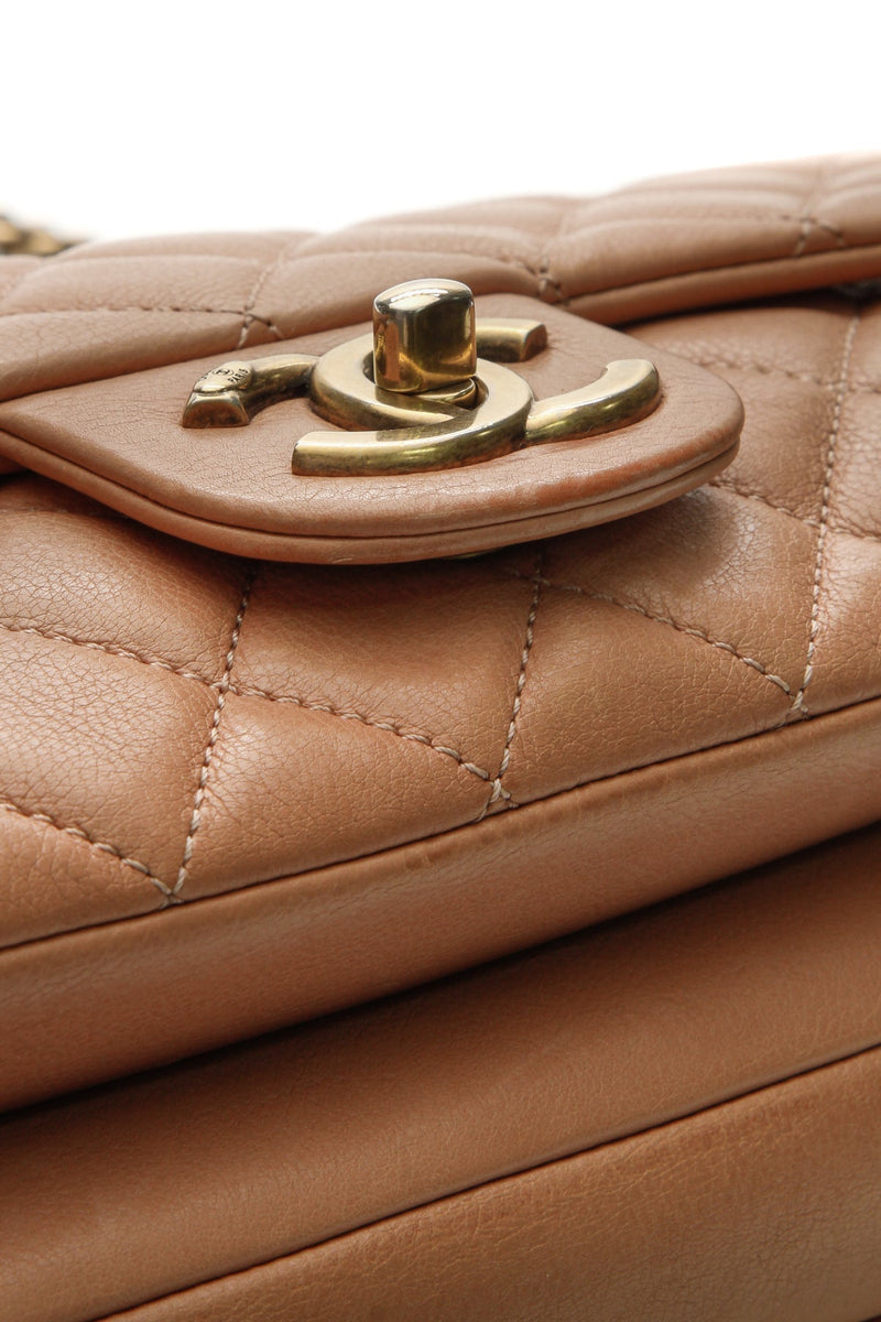 Crown Flap Bag - Camel