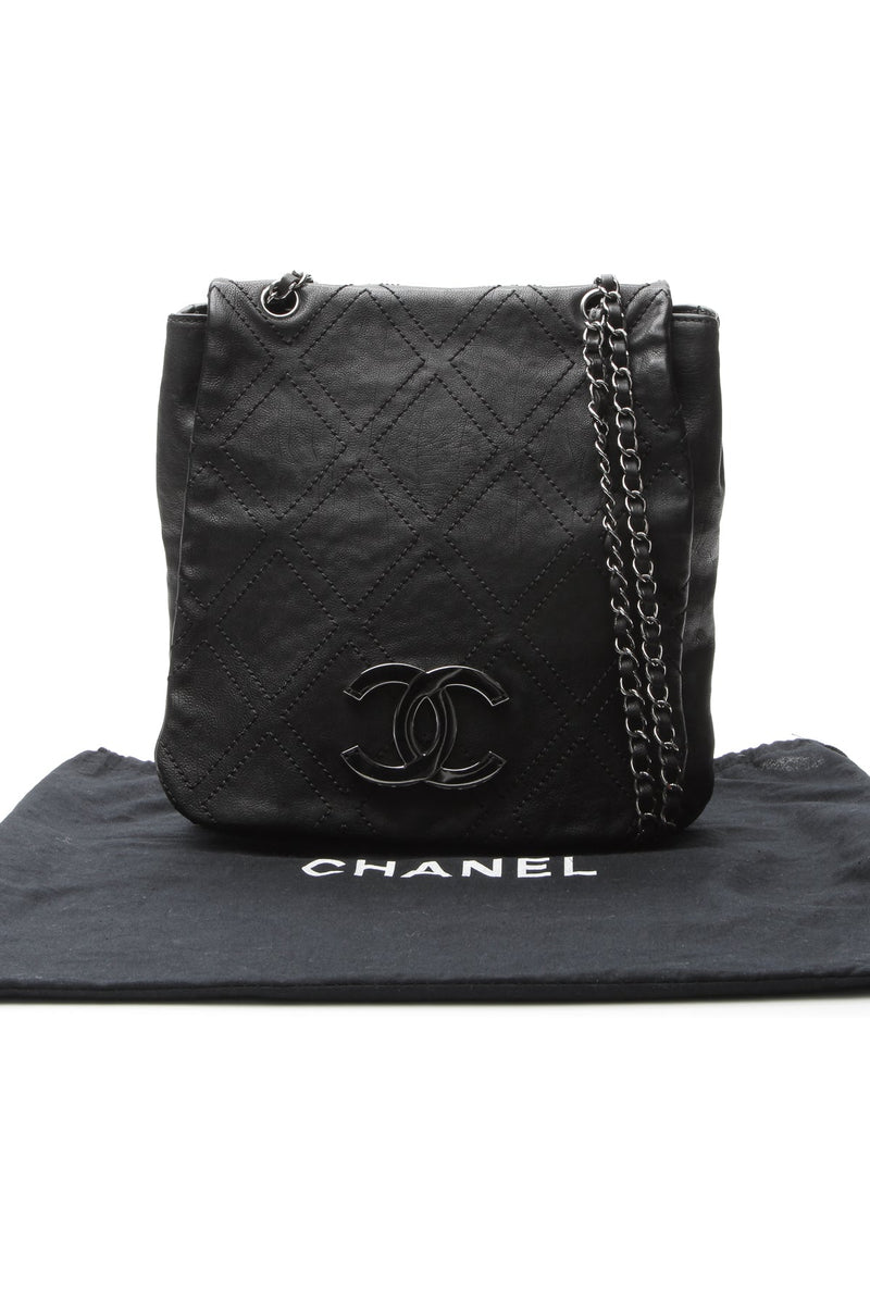 Diamond Stitch Large Messenger Bag - Black