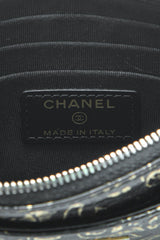 Paris-New York 2.55 Reissue Graffiti Print Pouch - Black/Gold