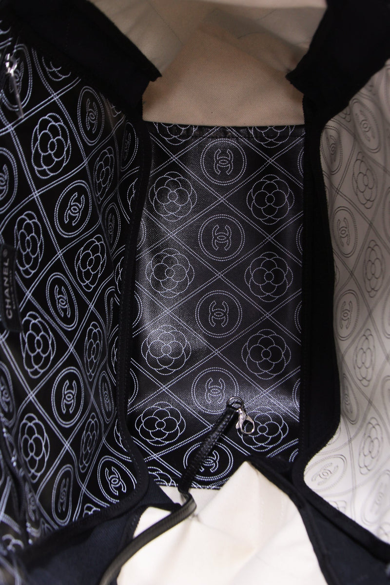 Camellia Medium Shopping Tote Bag - Black/Beige
