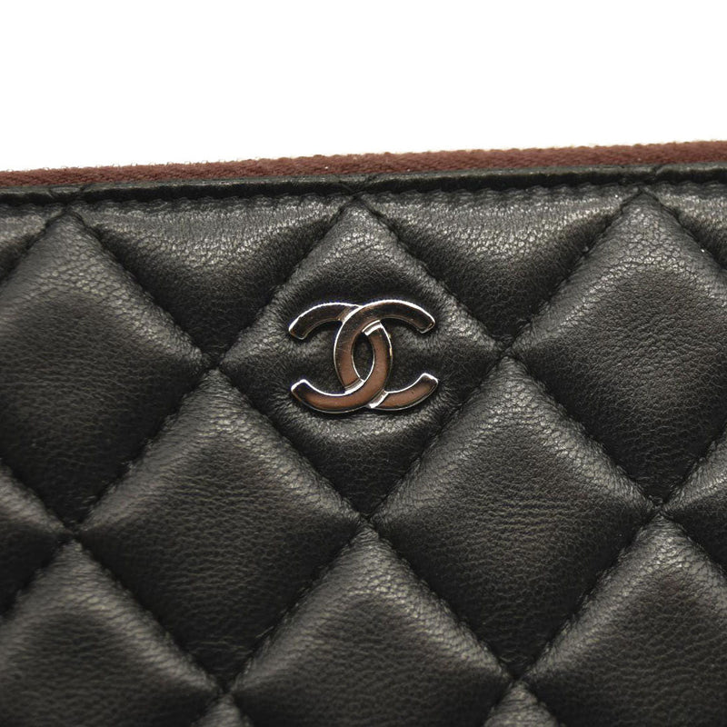 CHANEL Lambskin Quilted Small Cosmetic Case Black