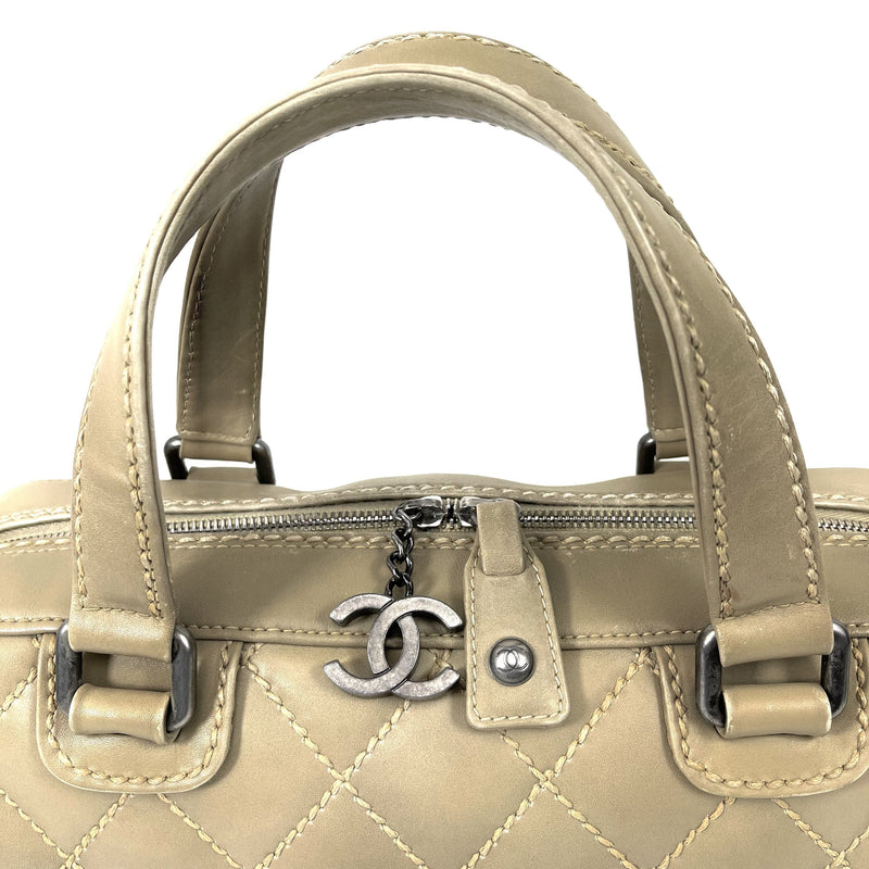 CHANEL Vintage Surpique Bowler Bag