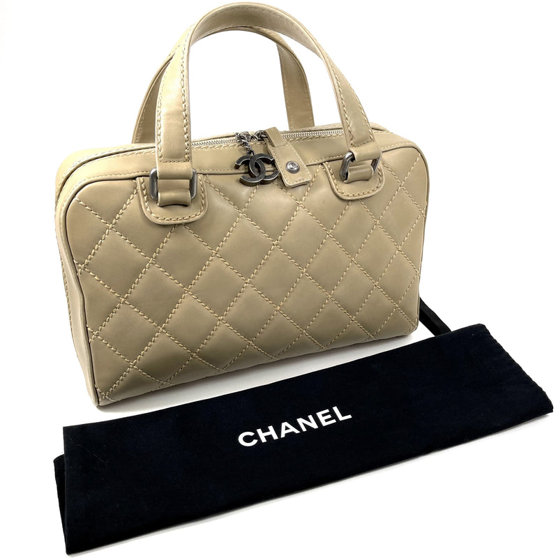 CHANEL Vintage Surpique Bowler Bag
