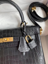 Hermes Black Shiny Niloticus Crocodile Sellier Kelly 28cm Gold Hardware