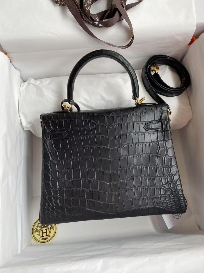 Hermes Black Shiny Niloticus Crocodile Sellier Kelly 28cm Gold Hardware
