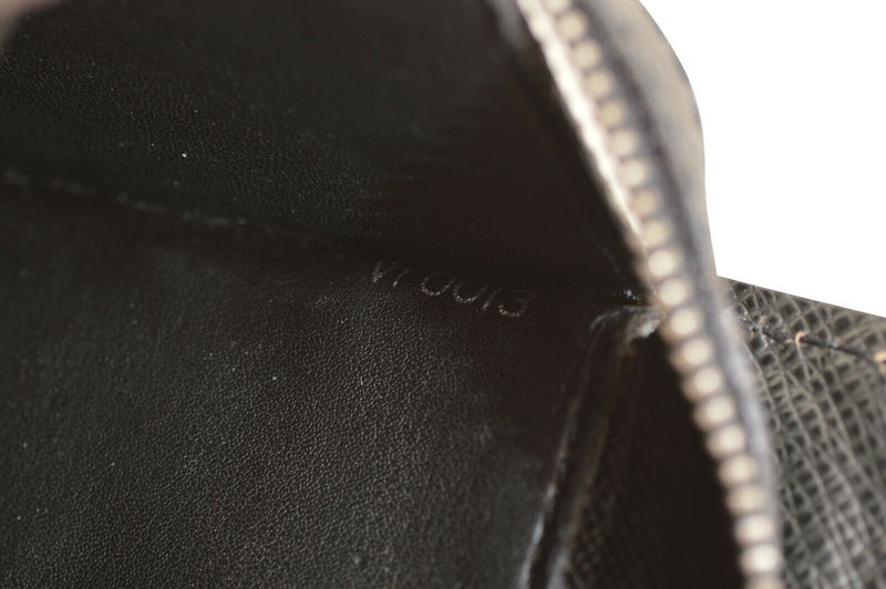 Louis Vuitton Taiga Porte Documents Lozan Business Bag M30052