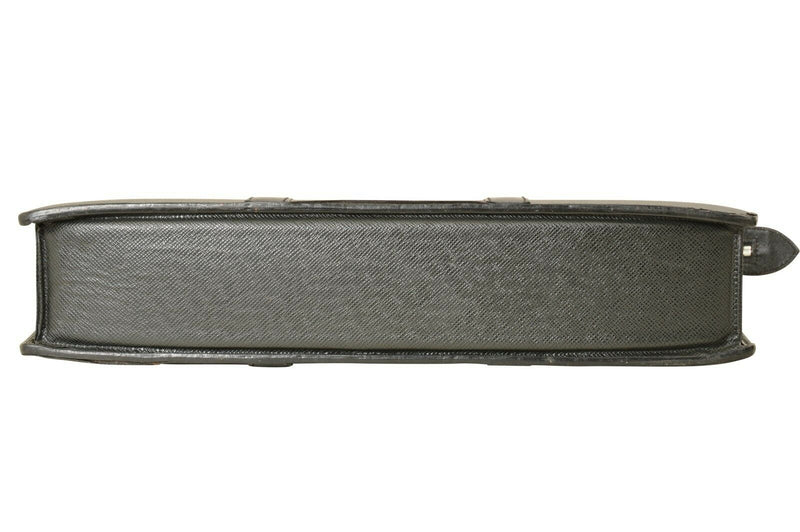 Louis Vuitton Taiga Porte Documents Lozan Business Bag M30052